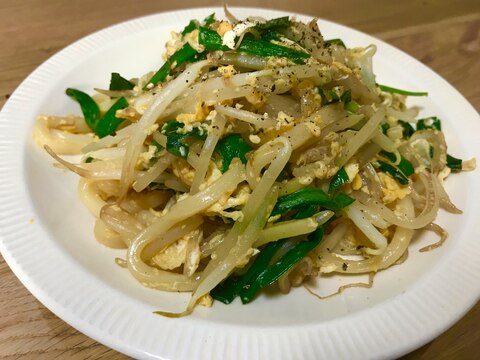 コスパ良し！ニラ玉うどん